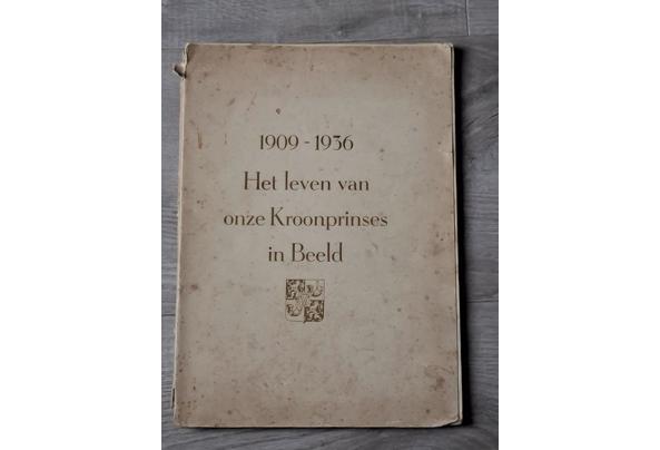 Verzameling oude schoolboeken/ Bosatlas / - 20261006_083021 Verzameling oude schoolboeken/ Bosatlas / - 20261006_083021