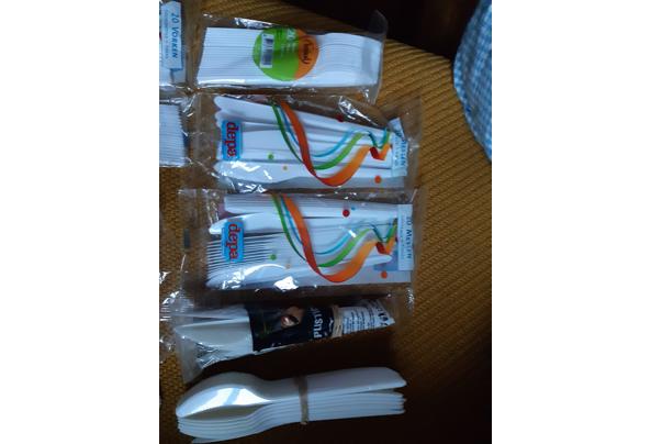 plastic (wegwerp) messen en vorken - 20220618_212022