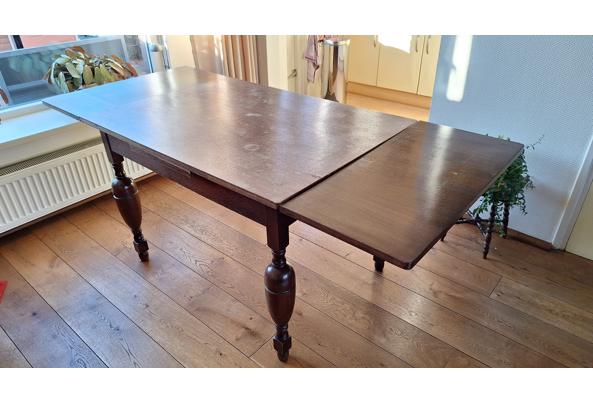 Antieke tafel met 4 bijpassende stoelen - 2025-12-25-13-46-13