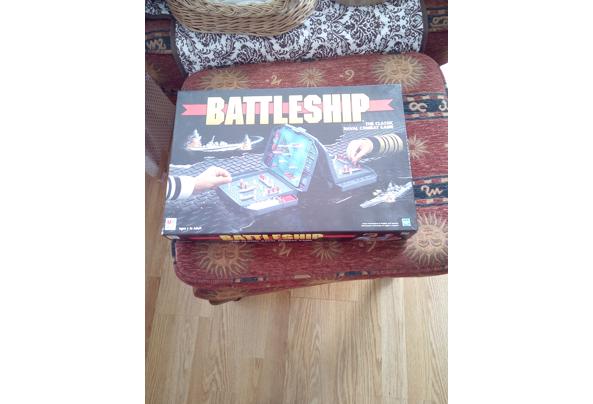 Doos met het spel Battleship, the classic naval combat game - Battleship