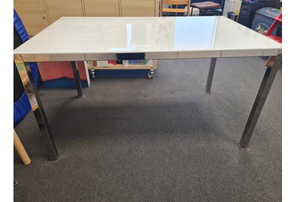 Solide eet/werktafel witglas en metalemn onderstel - 17466985380085744275555741719375