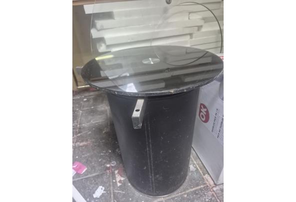 Round glass table - 17885984815891991144852306859227