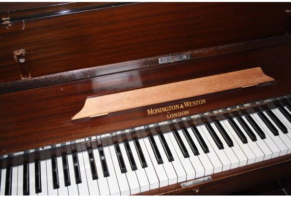 Barpiano om op te leren spelen incl. verstelbare pianostoel - IMG_5316