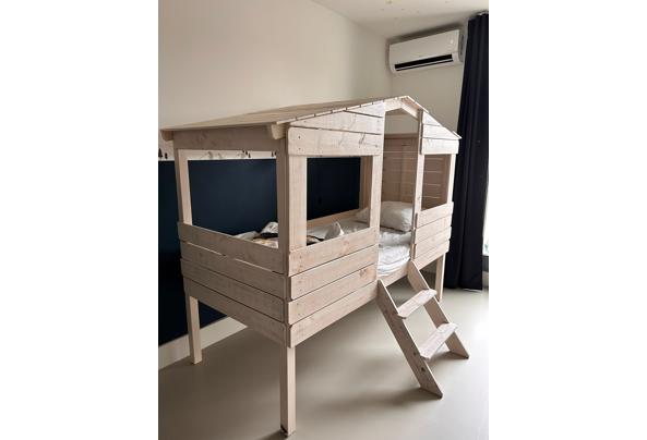 bed huisje voor kinderen - bedhuisje-zijkant