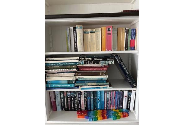 Boeken in goede staat om ruimte in mijn boekenkast te krijgen - IMG_4040