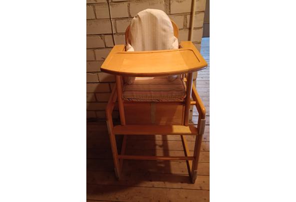 Houten kinderstoel ook te gebruiken als tafeltje met stoel - Houten-kinderstoel