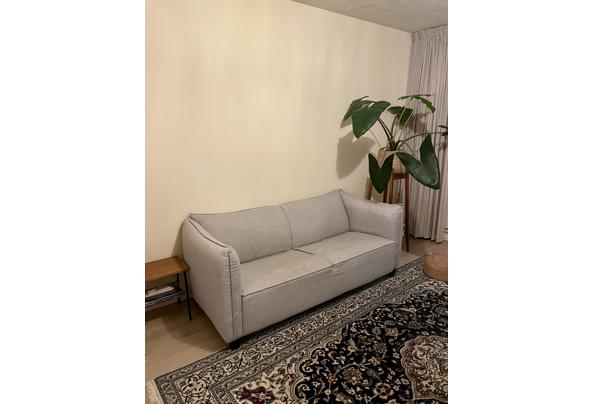 Kleine driezitsbank - lichtgrijs - IMG_4861 Kleine driezitsbank - lichtgrijs - IMG_4861