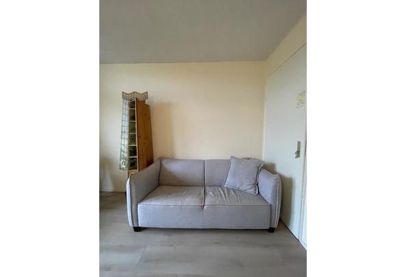 Kleine driezitsbank - lichtgrijs - IMG_4880 Kleine driezitsbank - lichtgrijs - IMG_4880