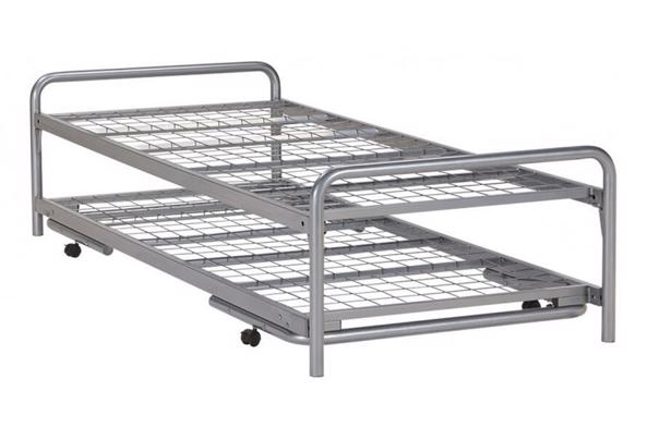 Onverwoestbaar metalen bed met onderschuifbed - IMG-20251113-WA0000