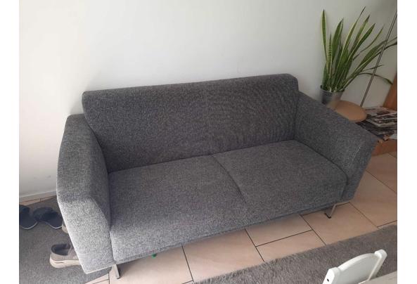 Grijze 2,5 zits bank - IMG-20250806-WA0000