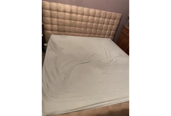 Boxspring 180X200 met hoofdbord  - IMG_0378