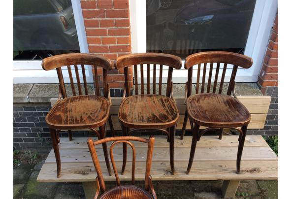 4 houten café stoelen - stoel-4.JPG