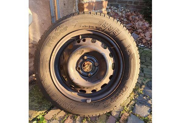 4 Kleber winterbanden 175 65 R14 op velgen - 20251213_153620
