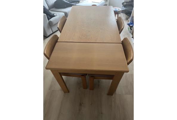 Houten vintage tafel met 4 stoelen en uitschuifstuk - IMG_1925