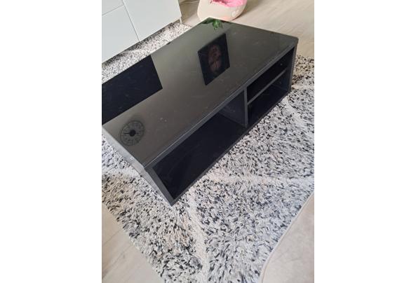 Salon tafel zwart met glazen plaat - 20251122_133712