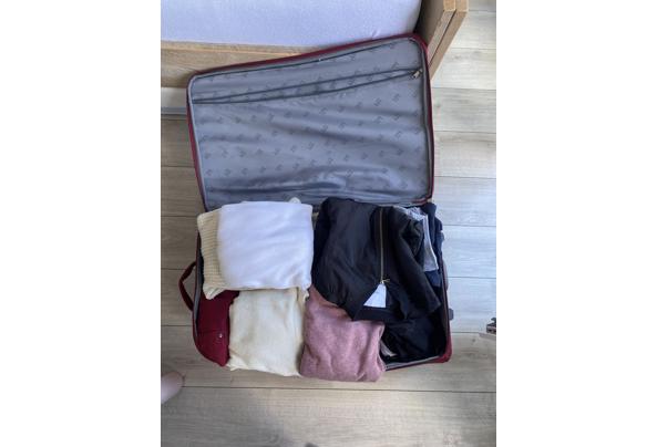 Koffer met kleding - IMG_0059