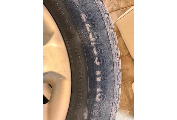 BMW Wimterbanden met aluminium velgen  - 7bd68648-39ff-437a-9ec5-43e5347d6aef