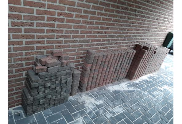 Wegens leggen nieuw terras moet deze cirkel weg - 20210703_193953