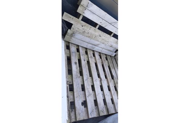  11  grote Pallets - 20220417_163746