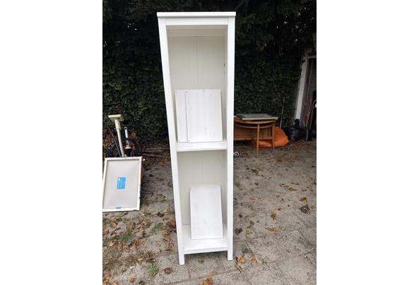 Smalle hoge kast in prima staat - image