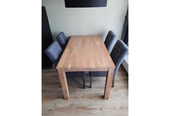 Licht eiken eethoek, vier grijze stoelen - 20240715_101938-(1)