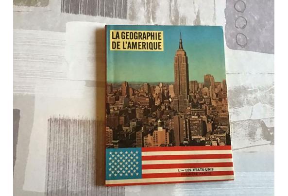 2 BOEKEN ;LA GEOGRAPHIE de L&#x27;AMERIQUE &amp; L&#x27; - b_637513975644574148