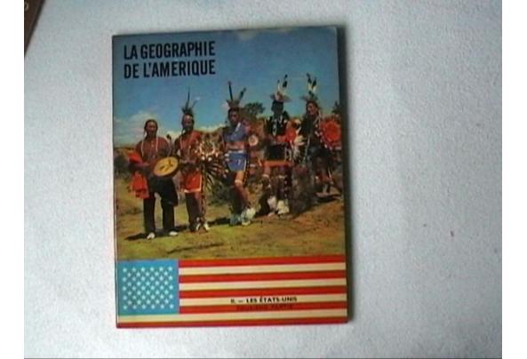 2 BOEKEN ;LA GEOGRAPHIE de L&#x27;AMERIQUE &amp; L&#x27; - c_637513975843647108