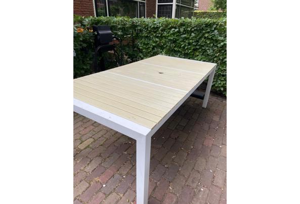 Witte tuintafel 2m x 1 m aluminium met roomwit blad - 4860b194-5dfd-43ef-ac45-bea94113e0d1