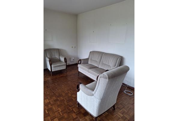 Bank met 2 stoelen in zeer goede staat - 20250628_115245