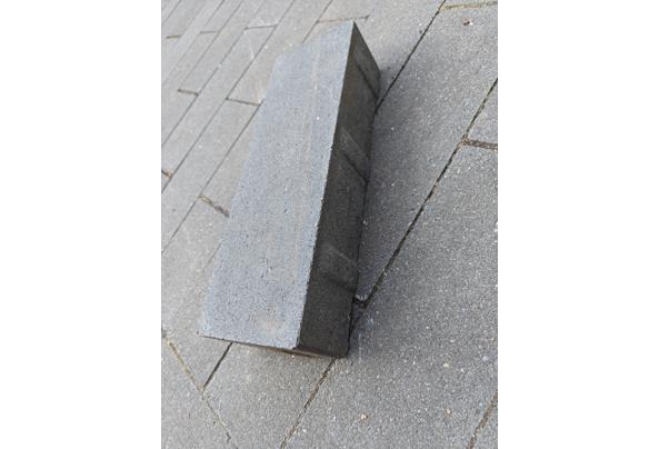 Sier antraciet grijs Beton klinker 10 cm x 30 cm x 6 cm hoog. - IMG20260730090801