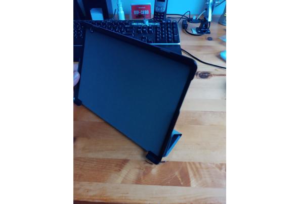 Hoesje Huawei Mediapad T 3 10 Inch zwart - IMG_20221203_154948085