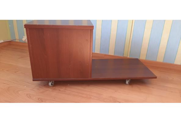 Nachtkastje Ikea met 2 laden, op wieltjes - 20231022_144428