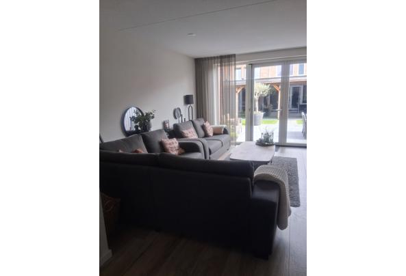 Hoekbank en 2 zitsbank - 20250515_105335