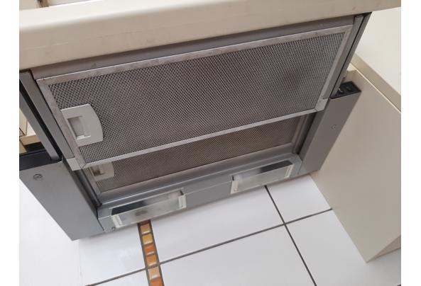 Bosch afzuigkap, 60 cm, inbouw, 2 motoren, 22 jaar oud - 20260916_134944