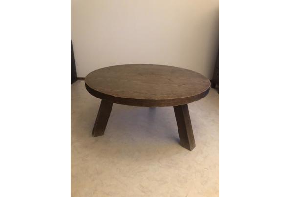 Gratis ronde houten salontafel - 62476883-44DC-4FB7-8214-5FE949CBD8B8