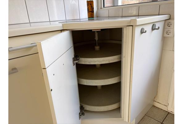 Witte basic keuken met o.a. vaatwasser, kookplaat en oven - 74ee1c7c-82db-4733-9919-d6eccbd7dfcf