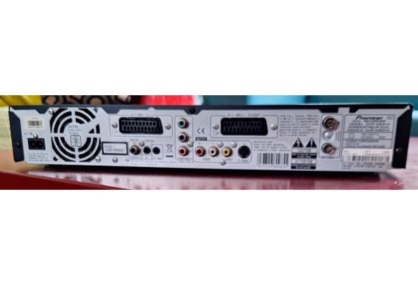 CD/DVD-speler en recorder - DVD-recorder-achterkant1