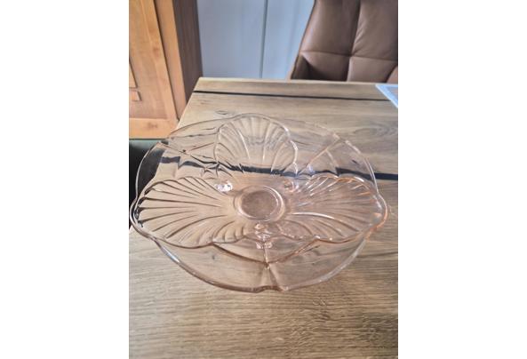 Rosekleurige glazen fruitschaal met bijpassende vaas - 17871466876742481160082441126794