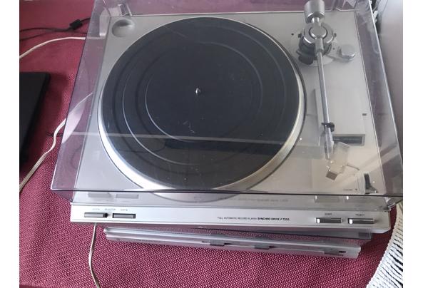 Platenspeler Philips - 38BBD91E-3B60-4B60-B310-48887B51B3F6