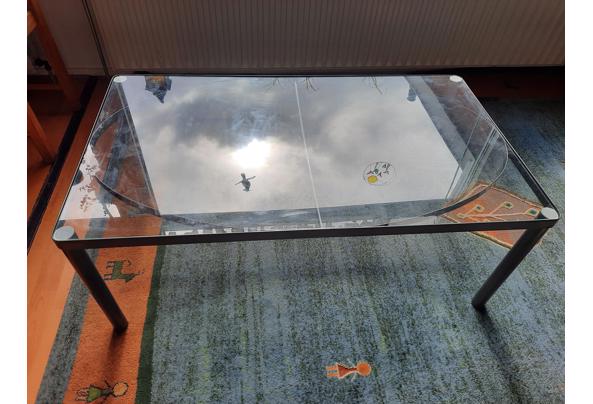 rechthoekige tafel met glazen blad - 20220407_151537