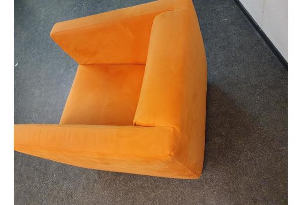 Oranje stoel - 3