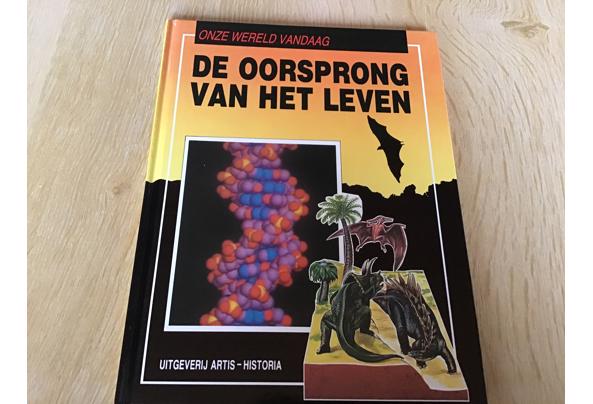 Boeken ; Onze Wereld Vandaag ; 16 Prachtige boeken, leerzaam - IMG_2866_637713806904706602