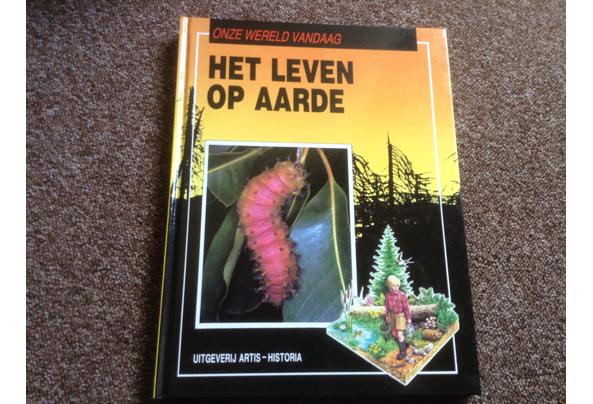 Boeken ; Onze Wereld Vandaag ; 16 Prachtige boeken, leerzaam - IMG_7004_637513959581481026