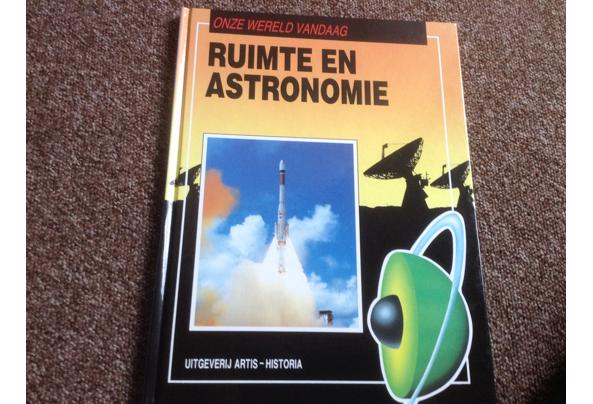 Boeken ; Onze Wereld Vandaag ; 16 Prachtige boeken, leerzaam - IMG_7015_637513960162153968