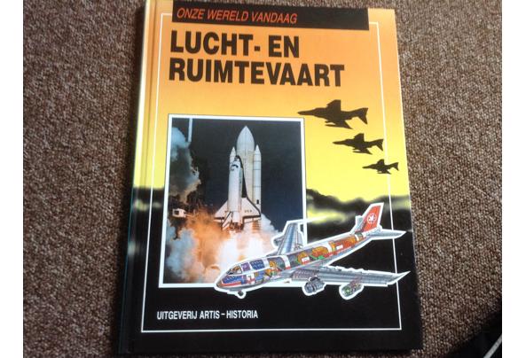 Boeken ; Onze Wereld Vandaag ; 16 Prachtige boeken, leerzaam - IMG_7027_637513961262540130
