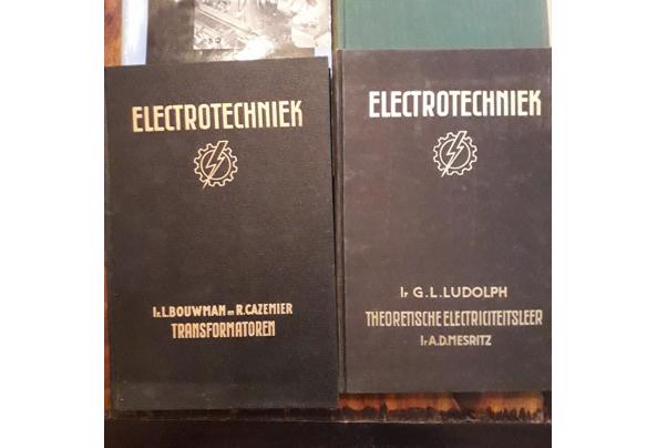 Oude leerboeken electronica/electra/luchtvaart etc - Image00001_637477957105779476
