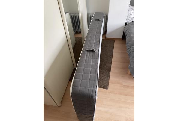 Matras eenpersoons Ikea Hövåg 90x200x24 - 2401C6DA-80E7-444A-AAB1-69BC740C3539