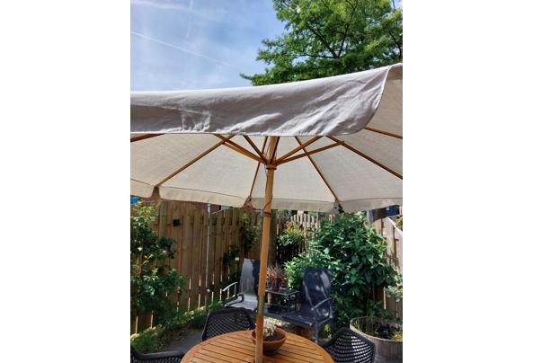 Parasol wit/ecru met houten parasolstok - 20210612_124120