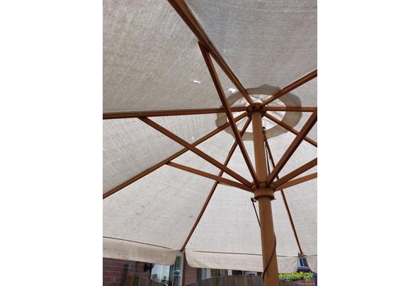 Parasol wit/ecru met houten parasolstok - 20210612_124140