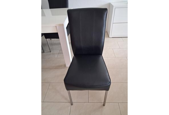 Eettafel met 6 stoelen en salontafel - 20260904_135330